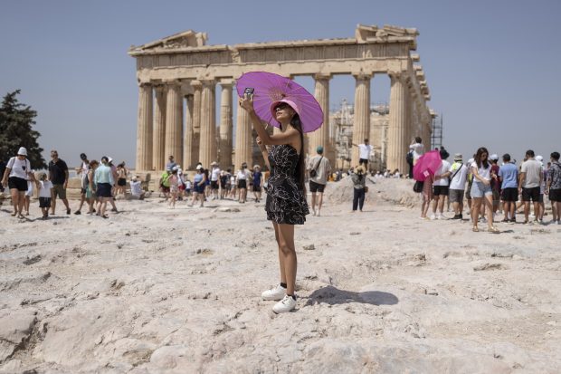 Грчка ће понудити специјалне посете Акропољу ван радног времена