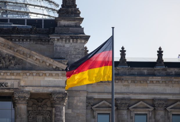 Дојче веле: Немачка спољна политика у „кризном режиму“