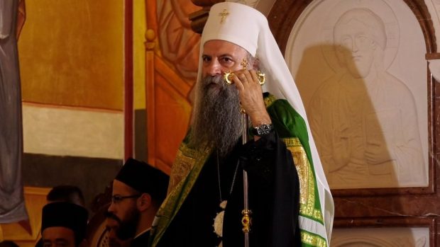 Патријарх Порфирије служи божићну литургију у Пећкој патријаршији