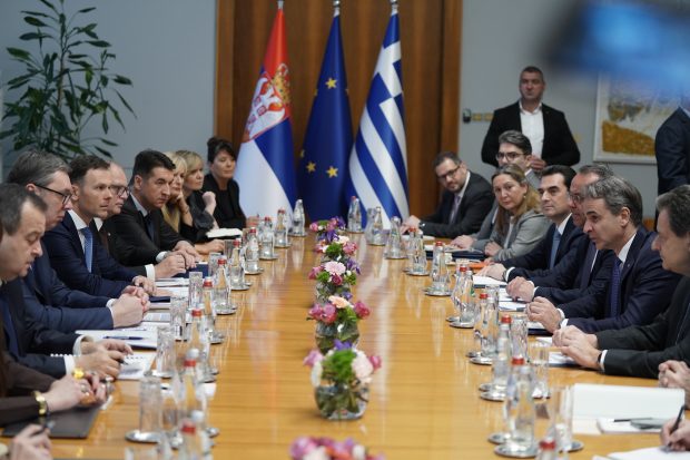 Вучић: Србија и Грчка су увек подржавале територијални интегритет једна