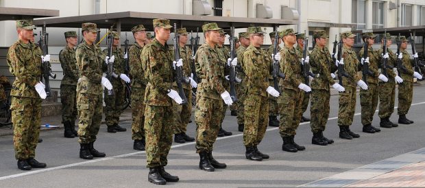 Јапан дозвољава дужу косу војницима – циљ да се привуче што више младих људи