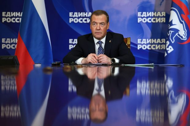 Медведев: Руске снаге би могле да стигну до Кијева