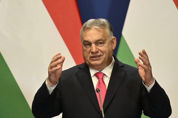 Орбан: Потребан мировни процес да би се решио сукоб између Русије и Украјине