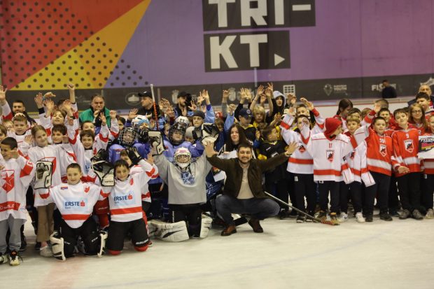 Отворен Међународни турнир у хокеју на леду у Новом Саду