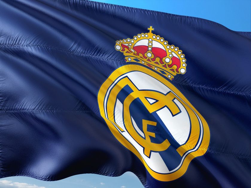 Реал Мадрид заинтересован за фудбалера Бајерна Алфонса Дејвиса