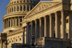 У Конгресу постигнут договор за привремено финансирање владе САД