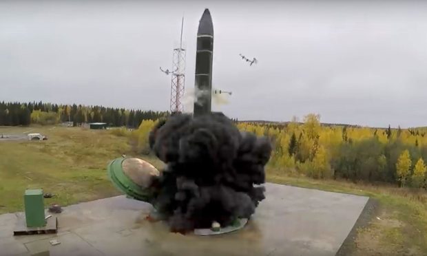 На руском космодрому изведено лансирање балистичке ракете Јарс