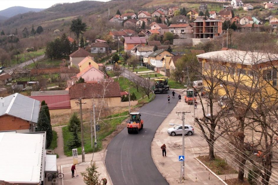 Лединци се граде: Велики број улица у Старим и Новим Лединцима добија нови асфалт (ФОТО/ВИДЕО)
