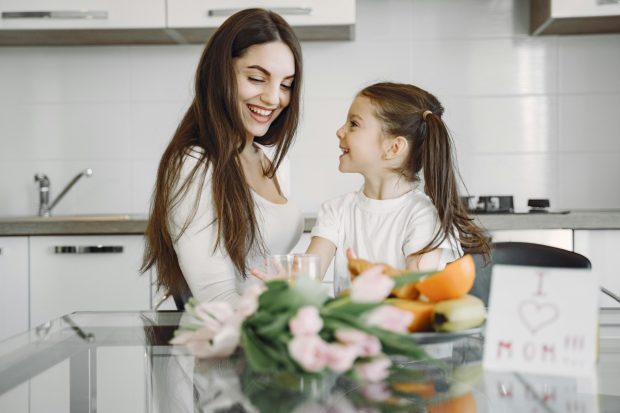 Речи које родитељи не треба да говоре ћеркама: Нова студија показала изненађујуће резултате