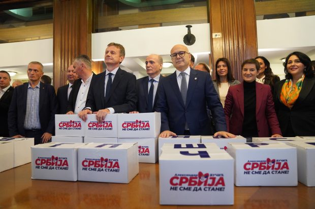 СНС данас почиње прикупљање потписа за београдске изборе у три општине