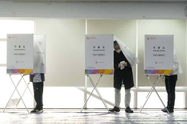 У Јужној Кореји други дан раног гласања на парламентарним изборима