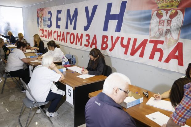 СНС и СПС почели прикупљање потписа за београдске изборе у Земуну