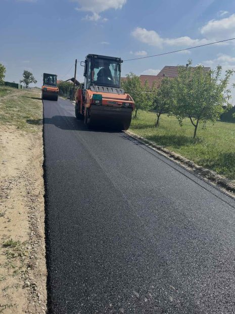 Нов асфалт у четири улице у Ветернику, поправка пута Пејићеви салаши – Немановци