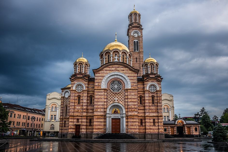Васкршњим литургијама обележен најрадоснији празник у Српској