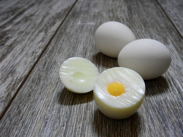 Колико дуго могу да стоје фарбана јаја?
