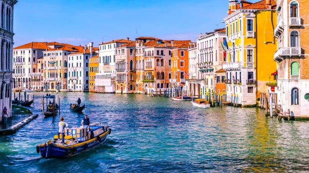 Папа у Венецији упозорио на опасност од прекомерног туризма