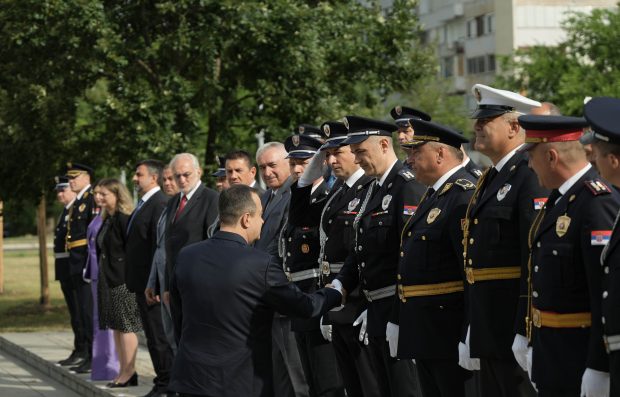 Дачић: Без јаке војске и полиције нема ни јаке државе