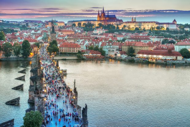 У Прагу Европска политичка заједница окупља Европу