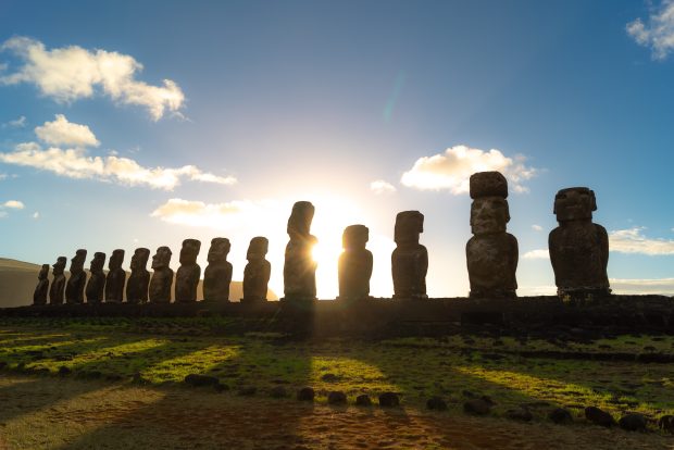 Чиле: Моаи статуе угљенисане на Ускршњем острву