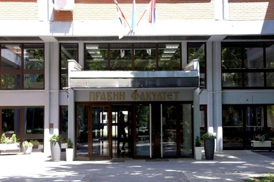 Сумњиво поноћно гласање! Скандалозно – блокадери на Правном факултету злоупотребом сервера лажирали гласове!