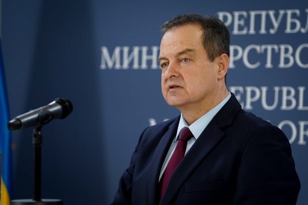 Дачић: Полиција ће наставити да подноси пријаве против лица која почине кривична дела