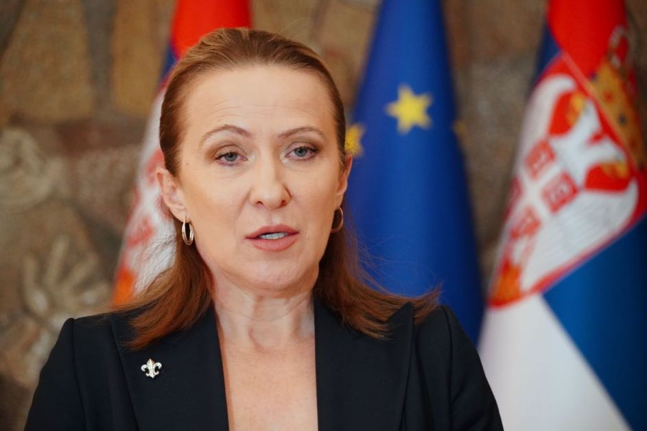 Пауновић: Било би поштено да ректор Ђокић поднесе оставку