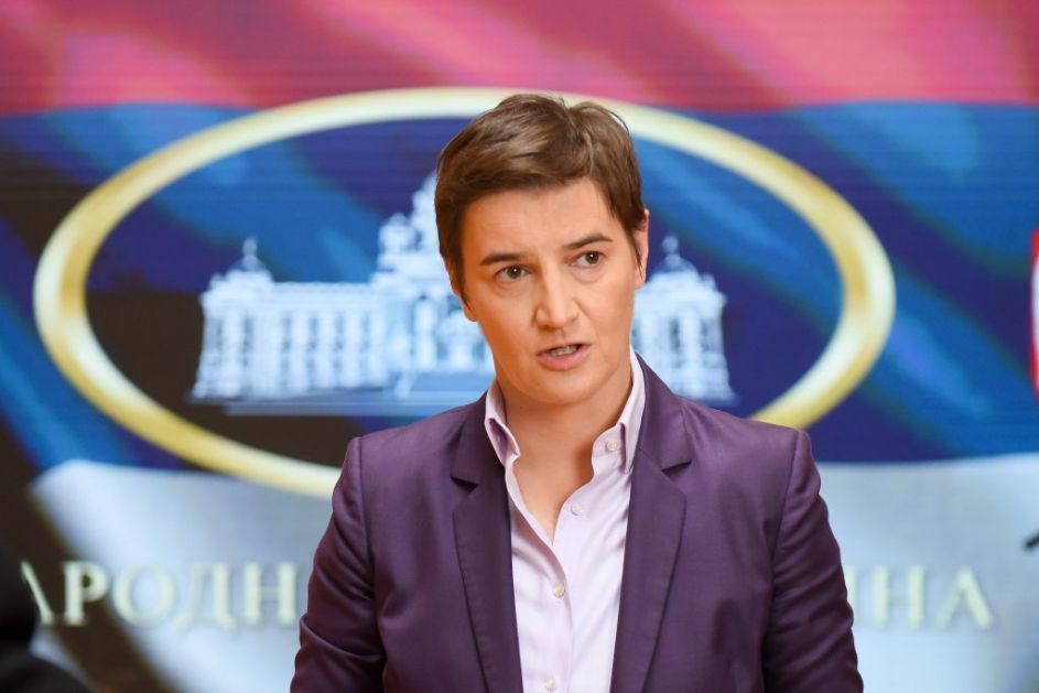 Брнабић: Ректор Ђокић и декани приватизовали универзитет, долази време одговорности