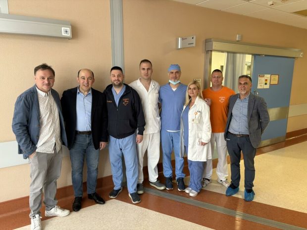 Прва ендоваскуларна интервенција на бедреним венама у Србији успешно изведена у Клиничком центру Војводине