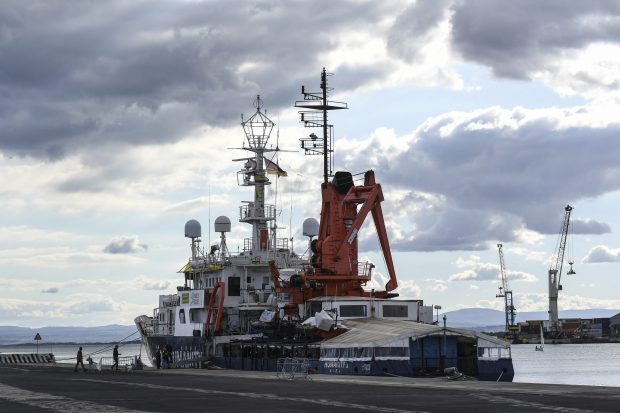 Хуманитарни немачки брод одбио да напусти италијанску луку