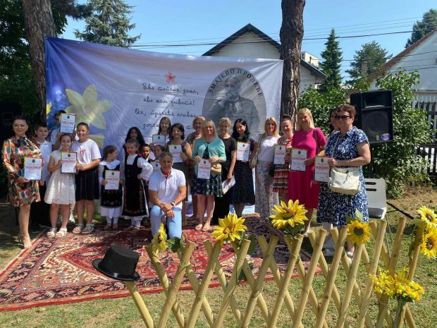 Змајево пролеће” обогаћује културну сцену Сремске Каменице: Подршка Града Новог Сада младим креативцима