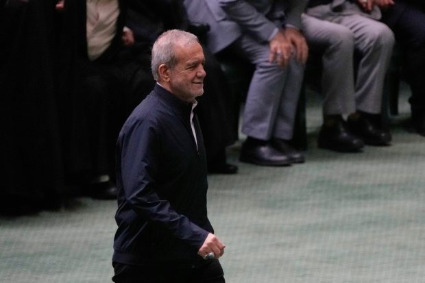 Пезешкијан поручио да је Иран спреман да реши несугласице са САД
