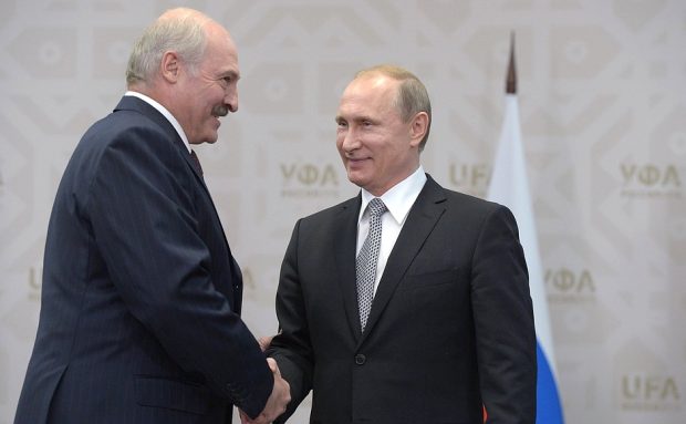 Путин и Лукашенко разговарали о евроазијском економском савету, Украјини и Блиском истоку