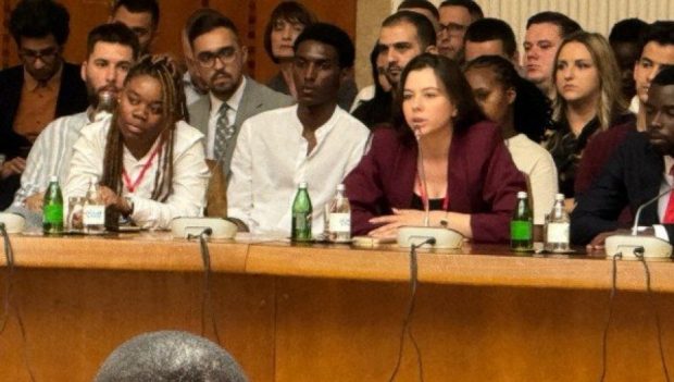 „Сада видите да њих не интересује учење и образовање, већ неке потпуно друге ствари“: Вучић на отварању Међународног форума студената