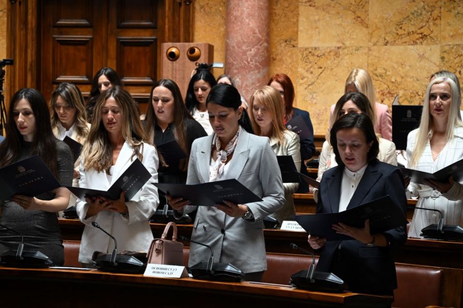 Новоизабране судије положиле заклетву пред председницама парламента и Врховног суда