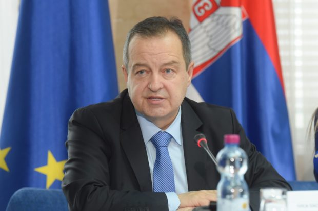 Дачић: Велики број пожара и невреме у Србији, грађани да буду опрезни и одговорни