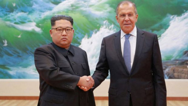 Лавров се сусрео са Ким Џонг Уном током посете Северној Кореји