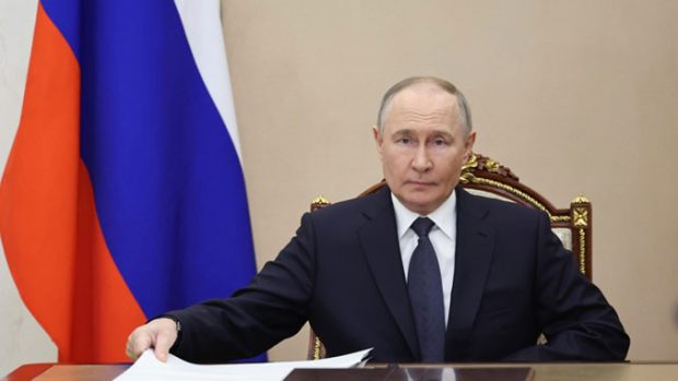 Путин позива Иран на нуклеарни споразум о нултом обогаћивању са Америком