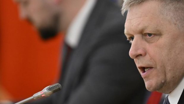 Фицо: Русија доминира у ратном погледу и економски јача