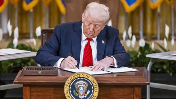 Трамп потписао наредбу за уклањање бескућника са улица