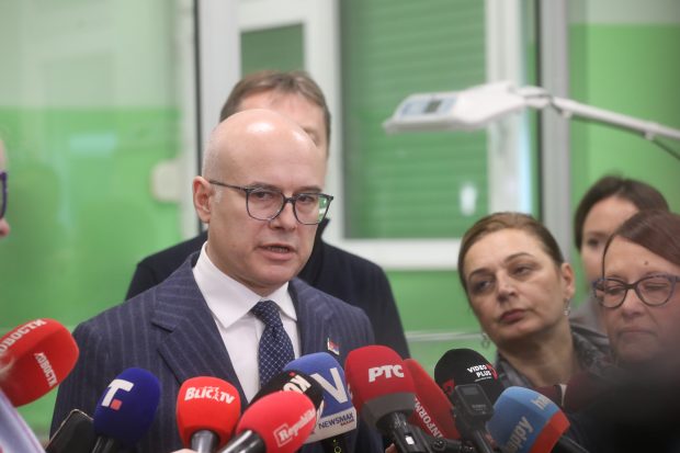 Вучевић посетио село Мисача код Аранђеловца, захвалио грађанима на подршци