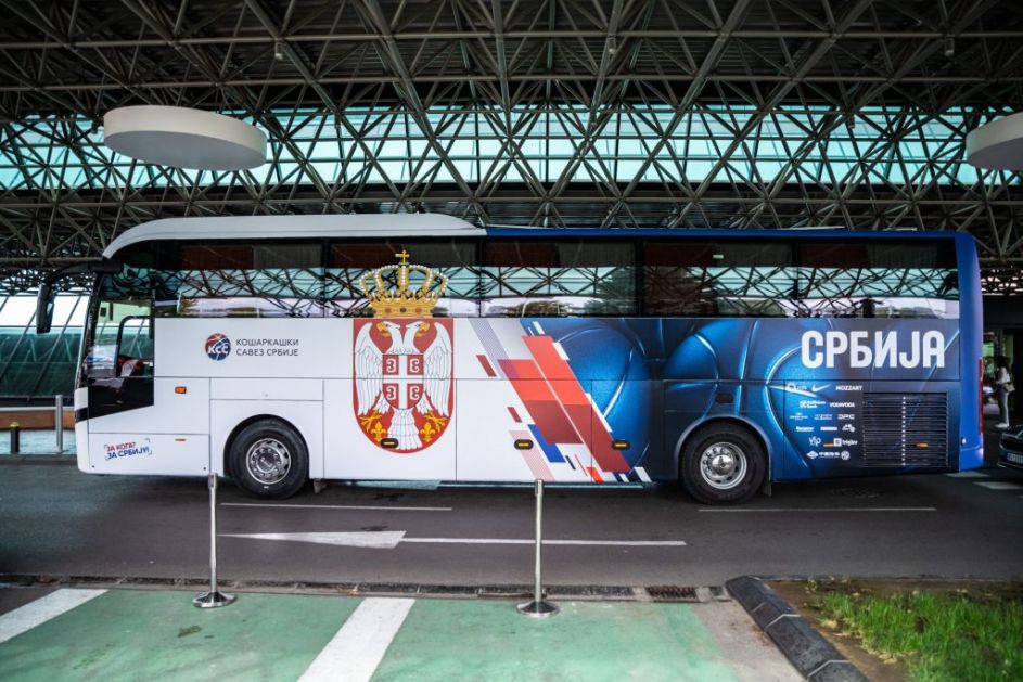 КСС представио брендирани аутобус репрезентације у бојама Србије