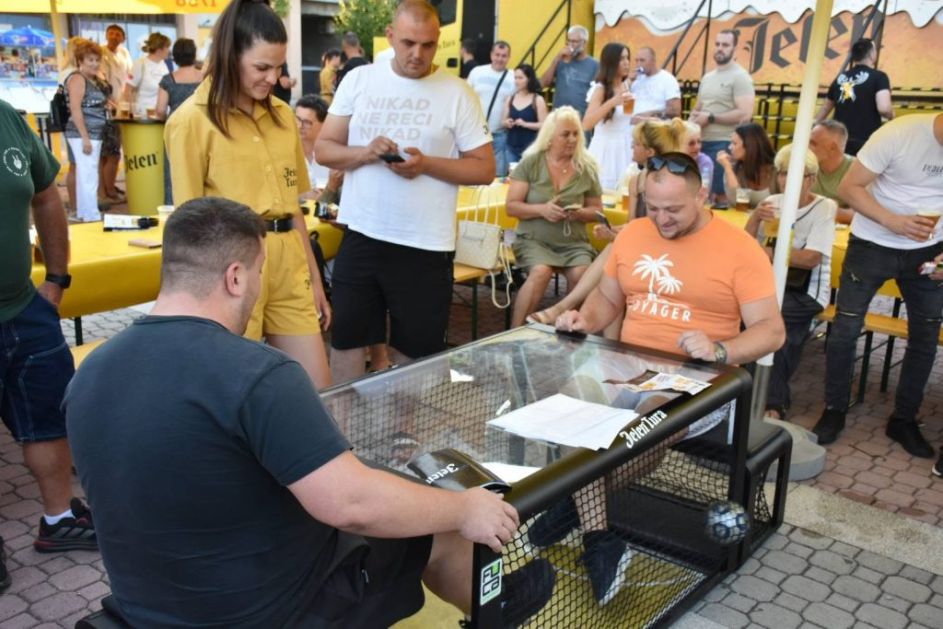“ПОСЛЕДЊОМ ТУРОМ” У АПАТИНУ, ЗАВРШЕН ЈЕЛЕН КАРАВАН