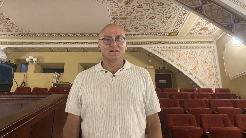 ПОСЕТА ПОДУНАВСКИХ НЕМАЦА АПАТИНУ ЗАВРШИЛА ПРОЈЕКЦИЈОМ ФИЛМА “ИГРА СУДБИНЕ”