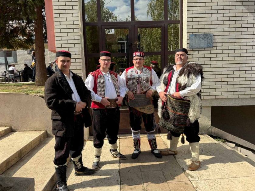 ЧЛАНОВИ ЦАРЗЕ СЕ СА ФЕСТИВАЛА “МОЈ КОЛАШИН ПЕВА” ВРАТИЛИ ПРЕПУНИ УТИСАКА