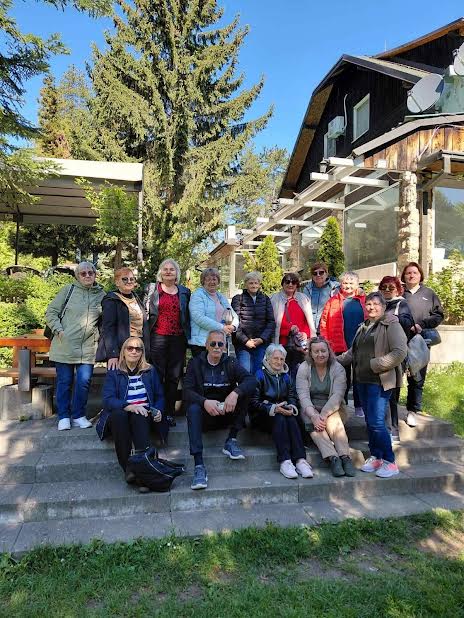 ЧЛАНОВИ УДРУЖЕЊА „НАДА“ ИЗ АПАТИНА ПОНОВО ПОСЕТИЛИ БАЊУ КОВИЉАЧУ