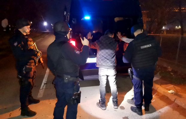 Полиција у Хоргошу пронашла мигранта, пушку и муницију (ФОТО)