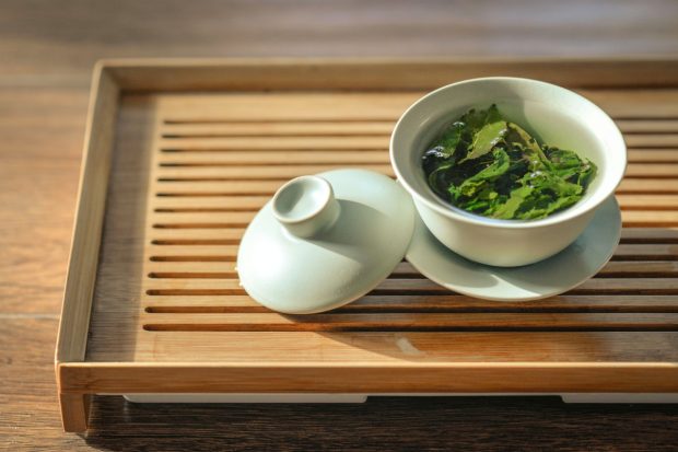 Да ли сте знали да зелени чај може да допринесе здрављу ваше косе?