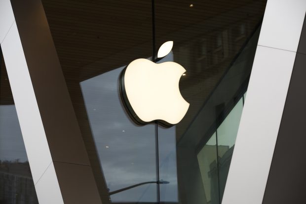 Епл планира да део производње премести у Индију и Вијетнам