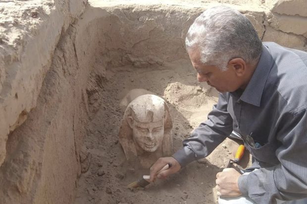 Египат: Археолози открили насмејану сфингу са ликом римског цара Клаудија (ФОТО))