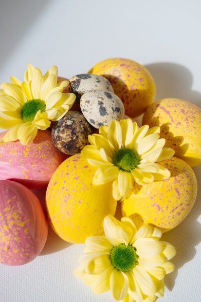 Направите природне боје за васкршња јаја: Припремите ове намирнице и биљке